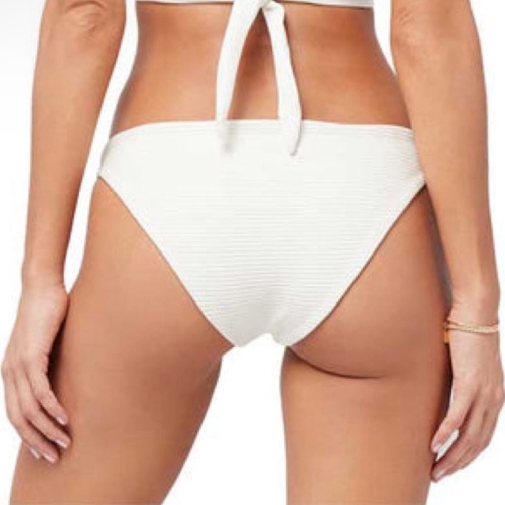 NWT L*Space Eco Chic Sol Classic Bikini Bottom Size S Cream - Picture 2 of 7